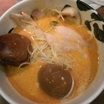 ばっこ志 - 鶏白湯スープで作るその手があったか担担麺にチャーシュー味玉トピ(2013/10)
