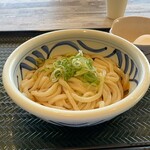 うまげな - 温玉ぶっかけ(冷)並 550円。