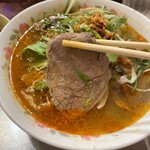 ベトナム料理 アオババ - 名物辛い牛肉うどん¥1000