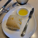 イタリア料理 ルッチコーレ - パン