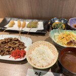 Cafe Dining ICHIFU - ◯日替わり定食¥980(税込)フリードリンク付き。