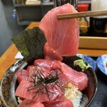 海鮮丼専門店 木津 魚市食堂 - 中トロ鉄火丼