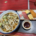 Tokitsu Ikkyuu - ころうどんと寿司のセット　550円