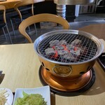 Sambyaku Kyuju Horumon Sumibi Yakiniku - 