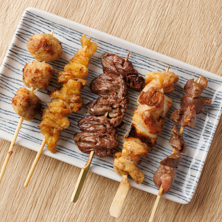 We can offer you a luxurious all-you-can-eat charcoal-grilled Yakitori (grilled chicken skewers) yakitori course♪