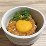 生サーモンユッケ　～キミがいないと駄目なんだ～