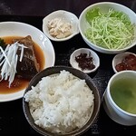 居酒屋 いこい - 料理写真:銀ダラの煮付け定食(980円)