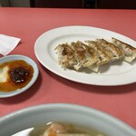 太興飯店 - ついつい　餃子をオーダー