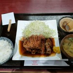 まるか食堂 - トンテキ定食　200g　ご飯小　900円