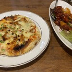 インドレストラン15 - タンドリーチキンピッツァとチリチキン