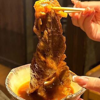『名物にくろう焼き』をはじめ、こだわりの焼肉を堪能！