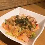 Zenseki Koshitsu Hakata Ukai - 海鮮ちらしサラダ