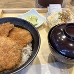 新潟カツ丼タレカツ - 「カツ丼セット」はなかなか美味です。