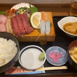 Hanaichi - バランスの良い刺身定食