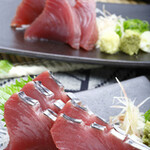 【当日刺身】 鲣鱼刺身 (带皮、无皮) Bonito raw fish (sashimi)