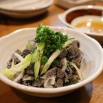 炭火焼肉ホルモンさわいし - センマイ刺し