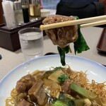 551蓬莱  関西空港店 - 牛バラ焼き