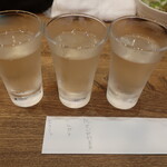 永楽食堂 - 利き日本酒三種