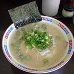 博多ラーメン とんとん - らーめん　５５０円は嬉しいです。