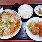 鴻運 - Cセット 醤油ラーメン＋唐揚げ