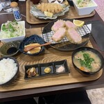 黒豚の館 - 