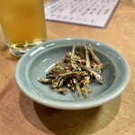 なにわ翁 - つきだしのいりこ？から飲める！