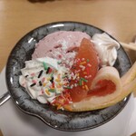 達磨 - イチゴのアイス