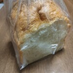 テトラ コンタ - ミルク食パン　1/2斤　320円（税込）