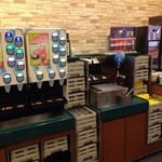 サイゼリヤ - ドリンクバー！