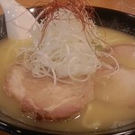 鶏白湯ラーメン@￥780 大盛￥100