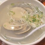 焼肉 スタミナ苑 - ハマグリスープ660円