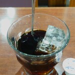 中華菜房 達磨 - サービスでも、氷はしっかりと入っています。