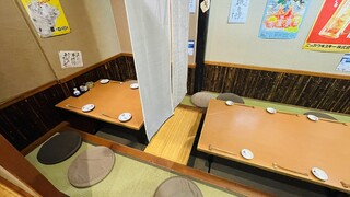 Nagomu - ４名様席2つと6名様席2つございます。