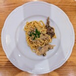 La Stalla - フェデリーニ 舞茸と車海老のターメリッククリームソース