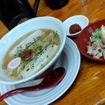 からみそラーメン ふくろう - 料理写真: