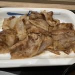 Matsuya - 【2023.10.13(金)】豚カルビ生姜焼定食（並盛）750円の生姜焼