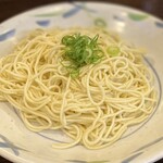 かしわぎ - 頃合いを見て替え玉を硬めで発注♪
      2分で速攻到着です(*^^*)