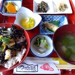 つばき茶屋 - サザエ丼1000