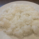 行徳ビリヤーニーハウス - ライスはいつもどーり日本の白メシ。
      今日の白メシは炊き勃てっぽくていつもよりウマかったな。