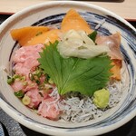 Sashimi To Sushi Uo Ya Icchou - サーモンネギトロ丼