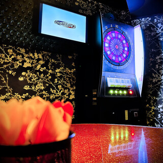 Fully equipped with Karaoke, darts, shisha, etc. ◎Enjoy in the adult playground♪
