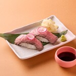 Miyazaki prefecture roast beef nigiri Sushi [2 pieces]