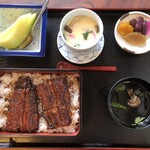 うな吉 - レディース定食 (茶碗蒸し・フルーツ付き) 3750円