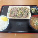 武ちゃん食堂 - レバニラ炒め定食¥700