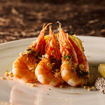 Carefully selected shrimp grilled in garlic oil