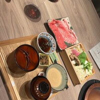 しゃぶしゃぶと焼肉 わにく ミッドランドスクエア店 - 