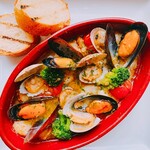La Cucina Se Reno - 色々魚介のアヒージョ