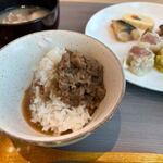 ソラリア西鉄ホテル台北西門 - ご飯はル―ローハン、とろとろの豚肉と甘辛味がたまらない台湾の代表料理ですね。
