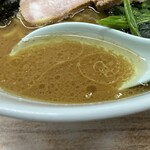 横浜ラーメン 武蔵家  - 油多めはなかなかの量