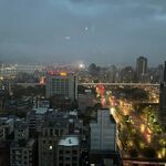 ソラリア西鉄ホテル台北西門 - ホテルは西門に建つ高層ホテル何で私の泊まった部屋からも台北の景色が眺められました。  